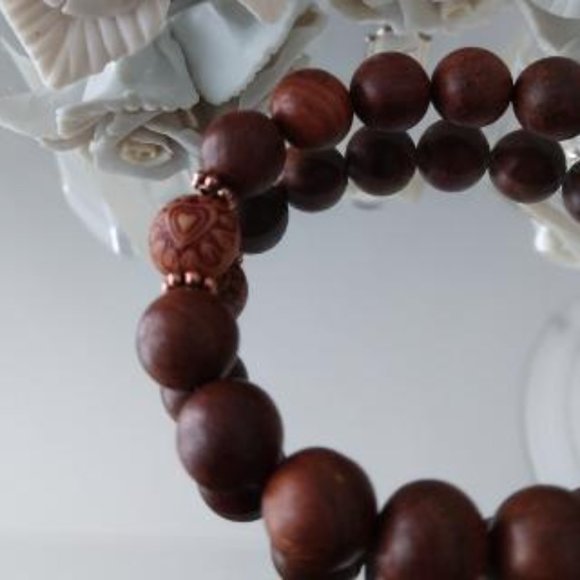 Stretch Bracelet~Sandalwood & Sandstone~ Truth & Discernment - Picture 5 of 6